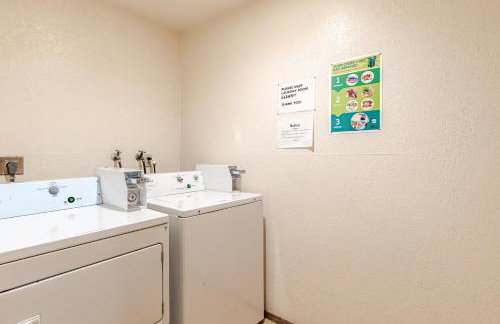 Modern & Cozy 2 Bedroom 2 Bathroom Sofabed Suite - Foto 29