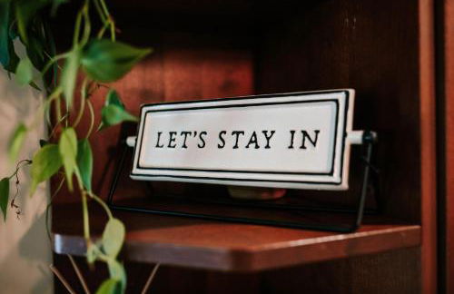 Cozy Cottage - Walk to Campus, Stadium, Downtown - Foto 38