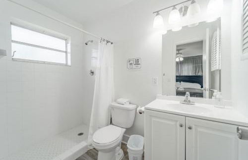 Family & Friends Retreat - Sleeps 19 - PalmWaveStays - Foto 12