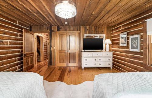 3BR Luxury Log Cabin Near Franklin - Foto 39