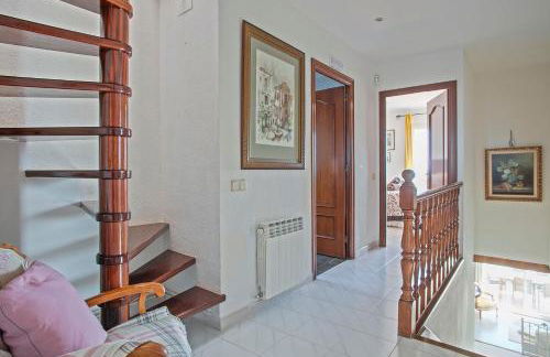 HOUSE WITH AMAZING VIEWS , OVERLOOKING THE FESTIVAL TOWN OF SITGES - Foto 31