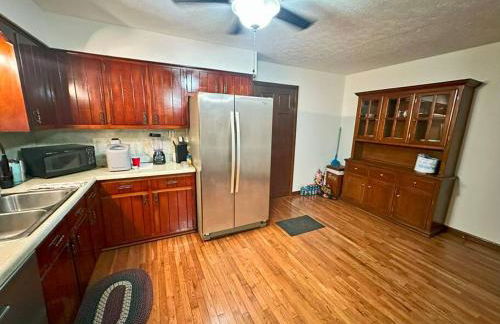 Buffalo Playhouse with game room - Photo 30