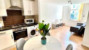 Modern 1 BR Apartment close to Emirates Stadium & City Links - Foto 5
