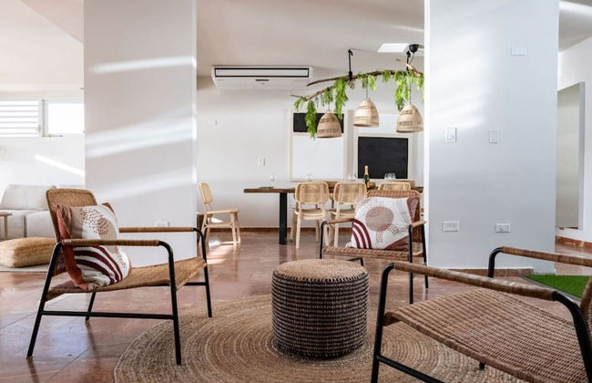 Vistamar Private Waterfront Home Pool - Photo 19