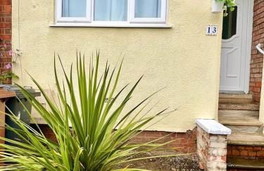 4 Bedroom Terrace house Near Town Center Wellingborough - Photo 30