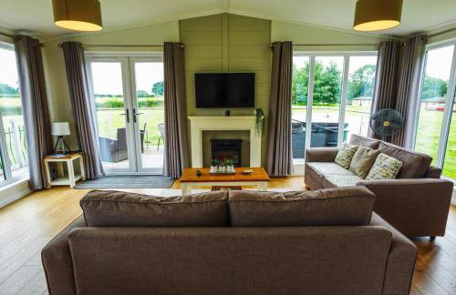 Shropshire Lodges - Romantic Luxury Hot Tub Breaks - Foto 30