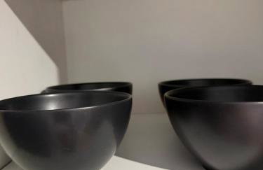 Studio 63 novo, luxuoso e completo com ar condicionado e cama Queen Size - Centro Mogi - Até 4 Pessoas - Foto 73