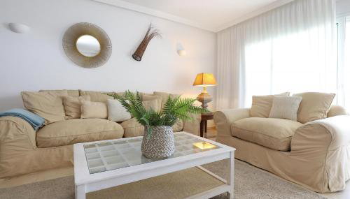 Frontline beach ground floor apartment - Los Monteros Palm Beach - Photo 5