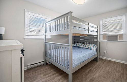 Relax and enjoy the Beach Beautifully updated - Foto 20