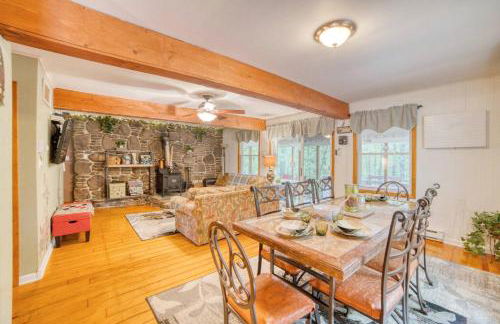 1mi to Lake Wallenpaupack | Firepit | Pet Friendly - Foto 35