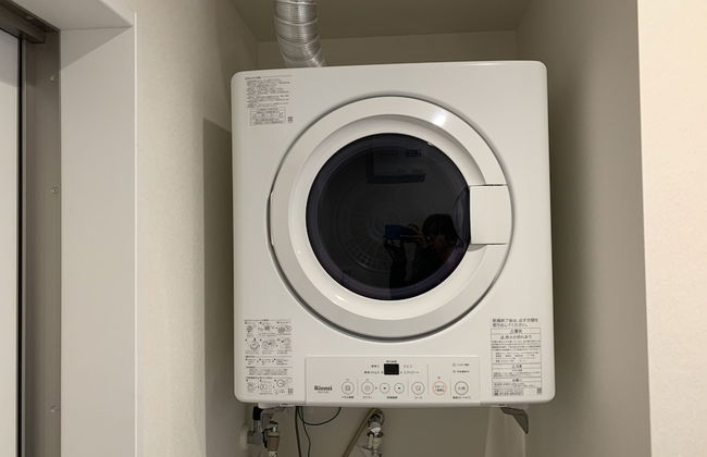 Mr.KINJO Miki24 in front of Makishi Station - Foto 4