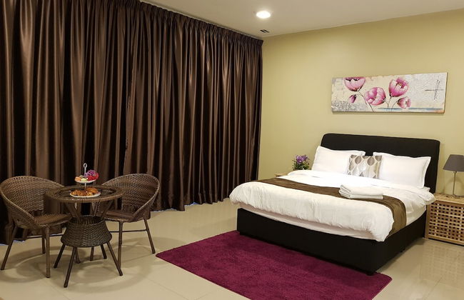 Euzmo Residences at Trefoil - Foto 32