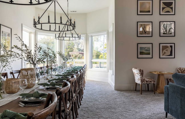 Wilson Creek Manor By Avantstay Sleeps 10! Amazing Estate w/ Pool & Game Room - Photo 12