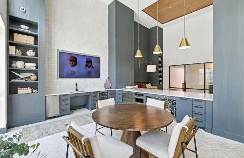 95 Luxury 2B2B Condo DT Fort Worth, Resort Style Pool & Gym, Golf Simulator, 7M to Dickies Stadium, 15M to AT&T stadium - Foto 35