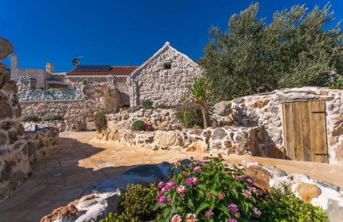 Stonehouse Marina - Estate With A Two Private Pools - Photo 90