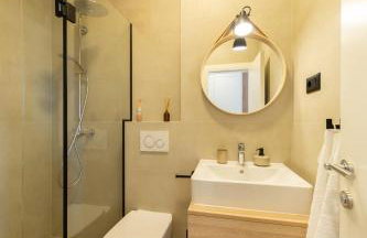 Seaside Elegance Suites - Photo 27