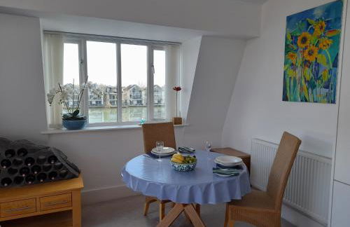 Crow's Nest Penthouse Apartment with Free Spa Access - Foto 28