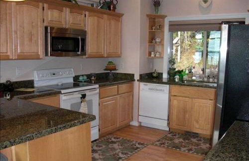 Secluded and Spacious Family Cabin Rental on Hayden Lake, Idaho - Foto 7