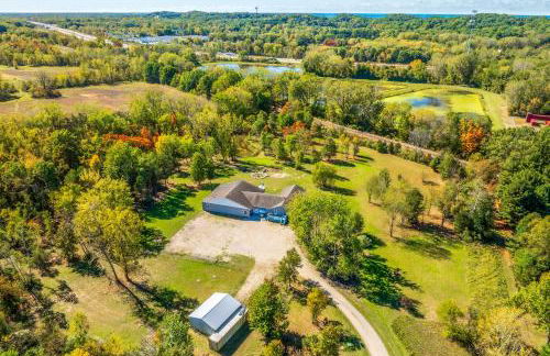 8-Acre Bridgman Oasis Pool, Hot Tub and Game Room - Foto 44