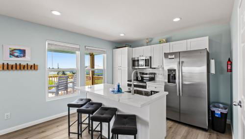 Gorgeous 4BD with Hot Tub, Golf Cart, Deck, Gourmet Kitchen - Foto 3