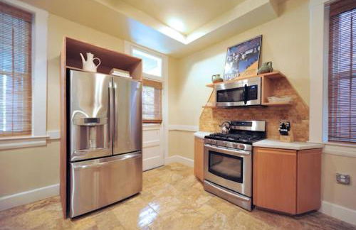 Huge Historic Home- Poker Room, 6BR 5BA, Walkable - Foto 16