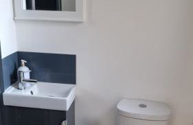 Sittingbourne 1 bed self-contained annex, with parking - Photo 19