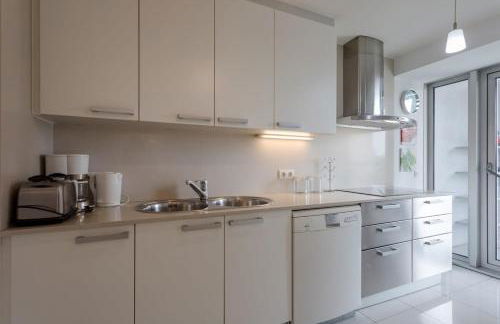 Seafront suite with terrace - Photo 11