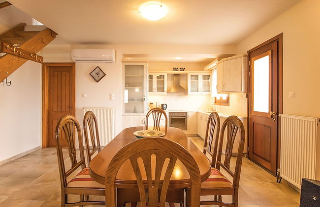 Armamento Villa - Photo 5