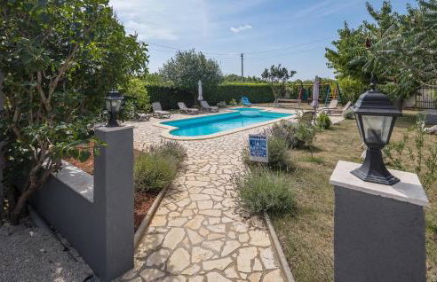 Awesome Apartment In Micetici With Wifi - Foto 1