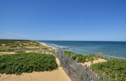 5 Min to Beach Yard w Fire Pit - Foto 34