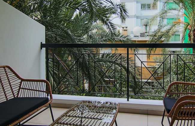 Phaedrus Living: City View Luxury Iras Flat 102 - Photo 15