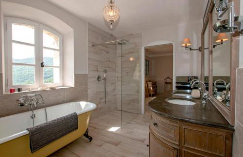 Charm, luxury, stunning views, villa with pool - Foto 28