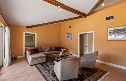 Dandelion by Avantstay Pool, 0.2mi to Downtown! - Foto 20