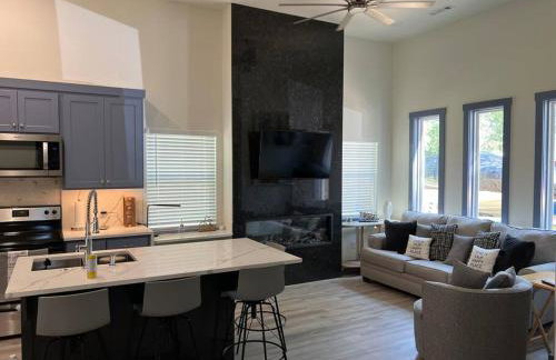 Perfectly located 2 bed/2 full bathroom/1 sofa bed - Foto 1