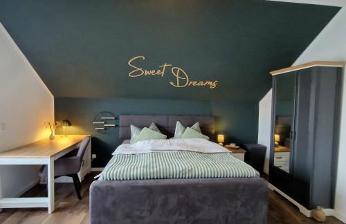 Ferienhaus SeeZeit direkt am Geiseltalsee mit Sauna und Fahrradgarage - Foto 1