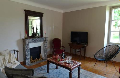 Domaine avec piscine à Milhac dans le Lot 4 étoiles 2 gîtes - Foto 12