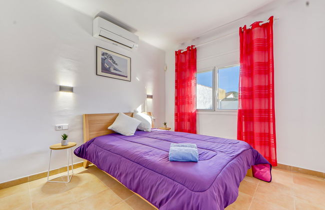 3 bedroom House in Castelló d'Empúries with private pool and garden - Photo 17