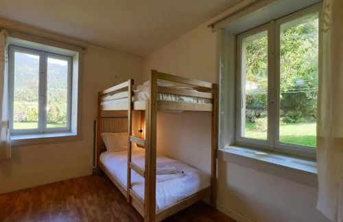 Beautiful 3 Star renovated Apt Sleeps 7 - Photo 35