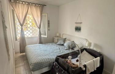 Bright Apartment with Two Balconies and a Seaside Pool - Foto 16