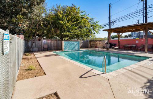 Pet Friendly Apt w Pool Minutes from Zilker Park in Austin - Foto 17