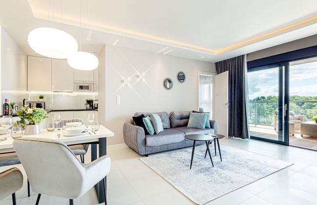 Gardenia Seaside 2 Apartments by Renters - Photo 1