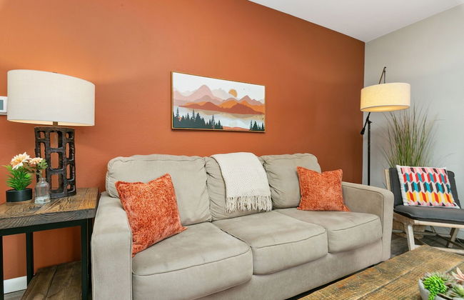 Terra Cotta Suite | Cozy Spot in Old Town FoCo - Foto 11