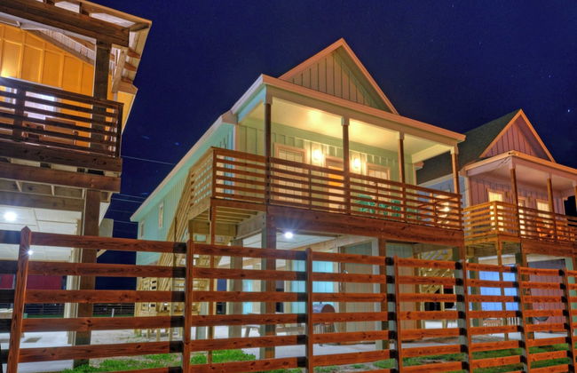 Balcony w/ Bay View Shared Pool + Boat Dock Fat Flounder by Avantstay - Foto 47