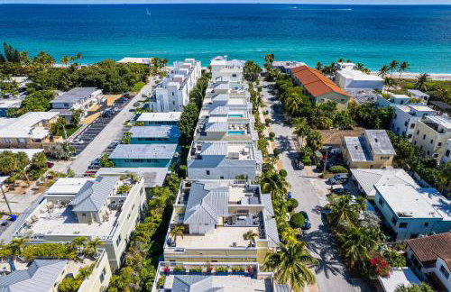 Walk to Hollywood Beach: Luxury Family Getaway! - Photo 44