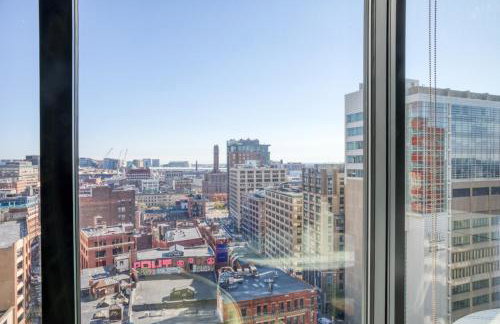 Downtown 1BR w Luxury Amenities Rooftop Views BOS-503 - Foto 3
