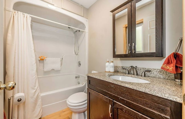 Muskoka Lakeshore Cottage Bliss - Foto 31