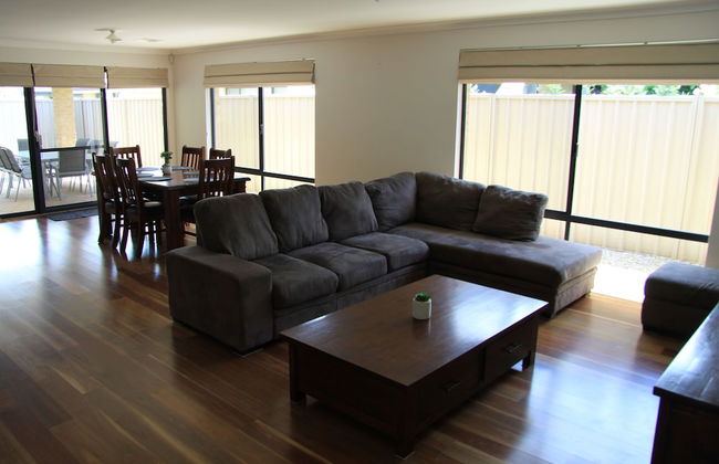 Southern River Family Accommodation - Foto 4
