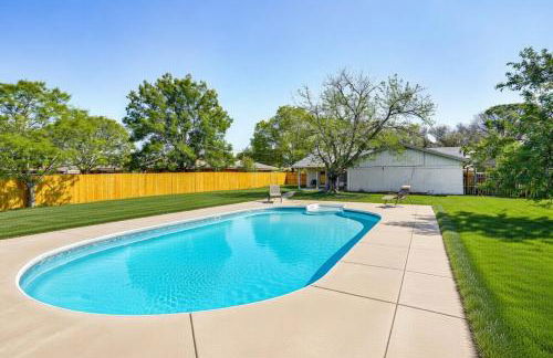 Pool, Game Room, Fast WiFi, 25 mile biking trail - Foto 2