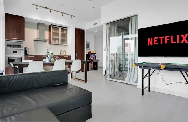 Lanterra Downtown Cn Tower - Photo 53