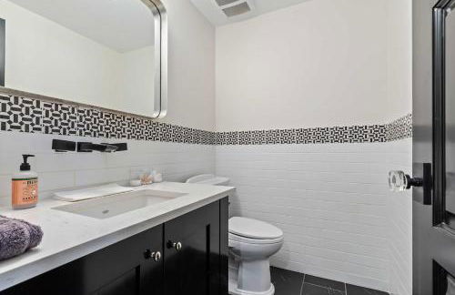 Majesty Estate in Salt Lake with Private Pool and Sport Court - Foto 49